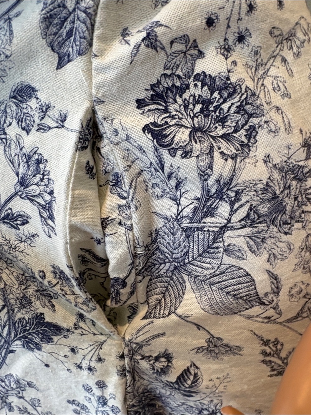 Sleeveless White & Blue Floral Button-Front Casual Dress - Picture 3 of 9